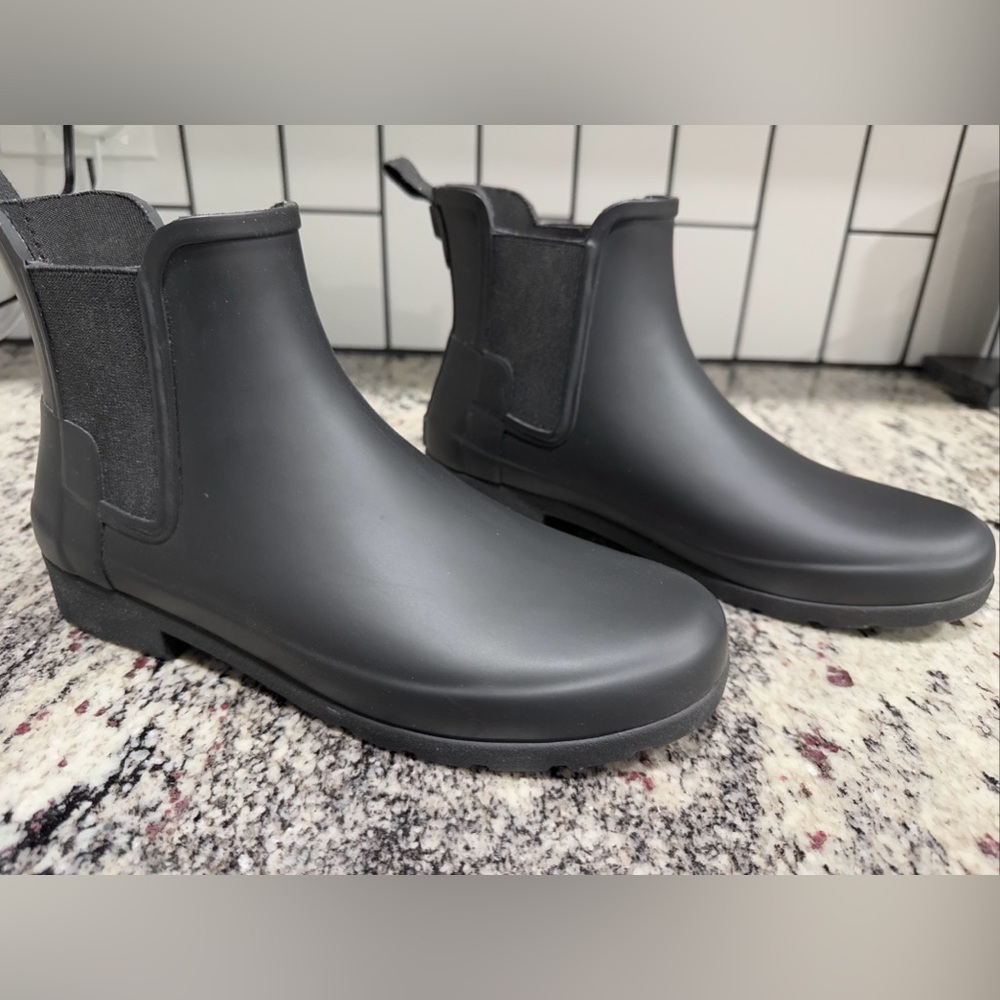 Hunter Chelsea Refined Slim Fit Women Waterproof Rainboots Black RARE LOGO Sz 9